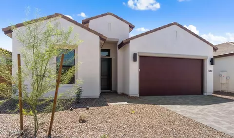 685 E Aurora Dr, San Tan Valley, AZ 85140