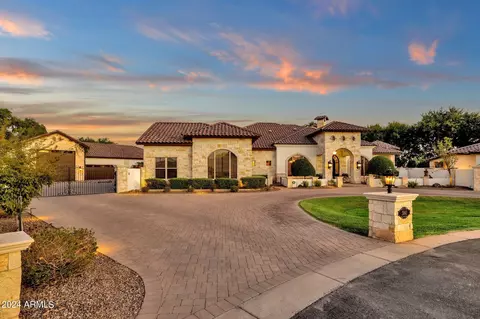 Exterior - 5841 S Marin Ct, Gilbert, AZ 85298 photo 16 of 37