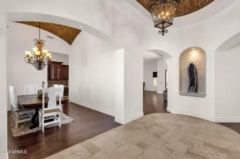 Entry Way - 5841 S Marin Ct, Gilbert, AZ 85298 photo 3 of 9