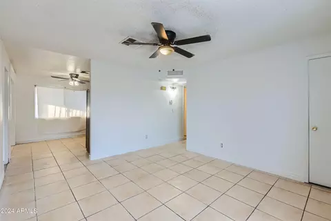 5202 W Berkeley Rd, Phoenix, AZ 85035 photo 4