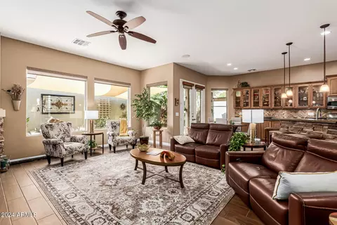 11044 E Nopal Ave, Mesa, AZ 85209 photo 9