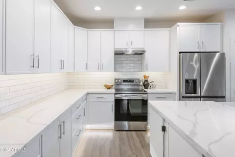 2015 E Turney Ave, Phoenix, AZ 85016 photo 4
