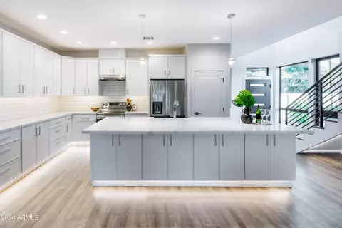 2015 E Turney Ave, Phoenix, AZ 85016 photo 3