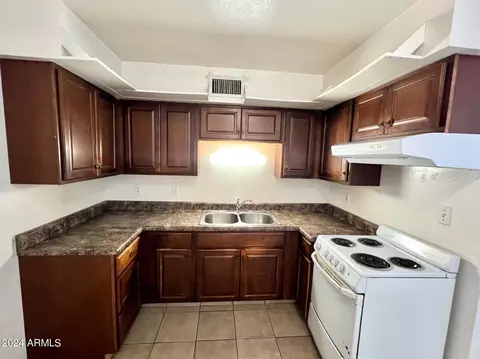 8836 N 6th St, Phoenix, AZ 85020 photo 7