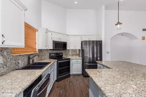 4122 E Ashurst Dr, Phoenix, AZ 85048 photo 10