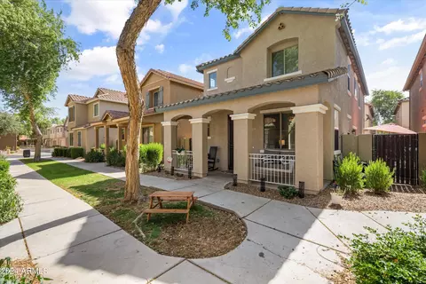 3787 E Santa Fe Ln, Gilbert, AZ 85297 photo 2