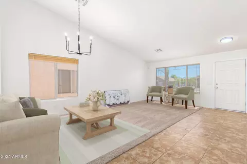 657 S 111th Pl, Mesa, AZ 85208 photo 2