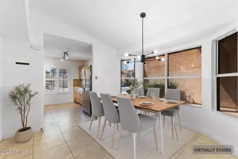 910 W Sun Coast Dr, Gilbert, AZ 85233 photo 8