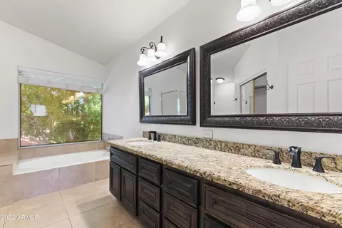 910 W Sun Coast Dr, Gilbert, AZ 85233 photo 23