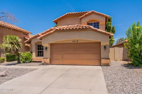 910 W Sun Coast Dr, Gilbert, AZ 85233 photo 2