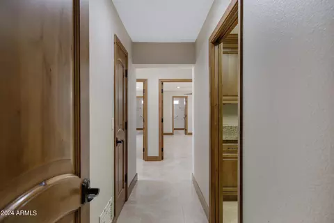 Entry Way - 637 E Leah Ln, Gilbert, AZ 85234 photo 2 of 2