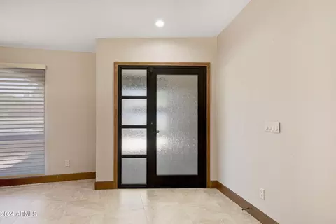 Entry Way - 637 E Leah Ln, Gilbert, AZ 85234 photo 1 of 2