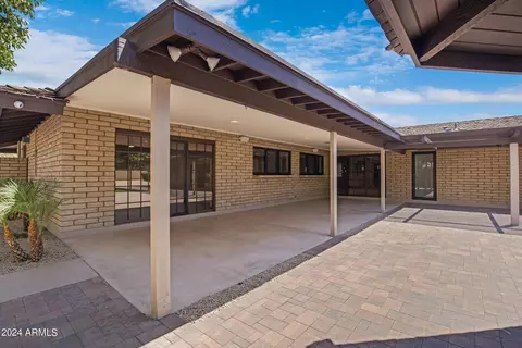 Exterior - 637 E Leah Ln, Gilbert, AZ 85234 photo 13 of 20