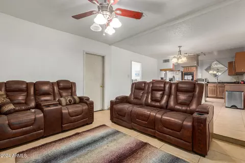 9037 N 18th Dr, Phoenix, AZ 85021 photo 8