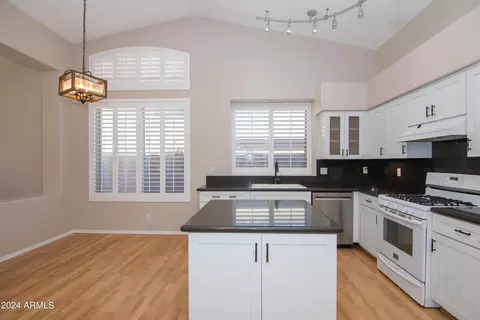 4609 E Rowel Rd, Phoenix, AZ 85050 photo 8