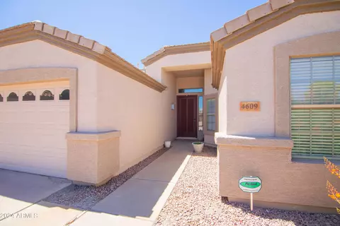 4609 E Rowel Rd, Phoenix, AZ 85050 photo 4