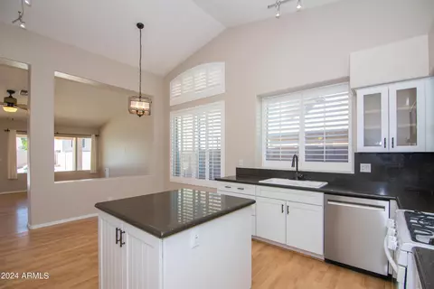 4609 E Rowel Rd, Phoenix, AZ 85050 photo 13