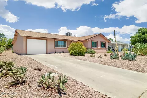 10516 W Sun City Blvd, Sun City, AZ 85351