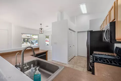 4955 E Holmes Ave, Mesa, AZ 85206 photo 17