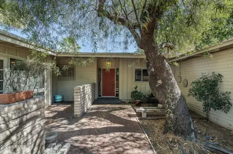 316 E Broadway Ln, Tempe, AZ 85282 photo 4