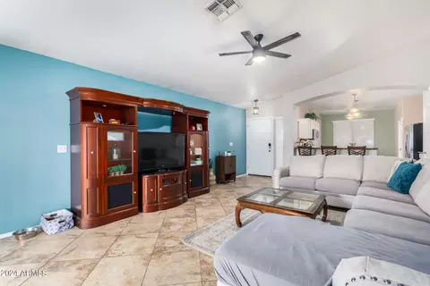 136 W Dublin St, Gilbert, AZ 85233 photo 4