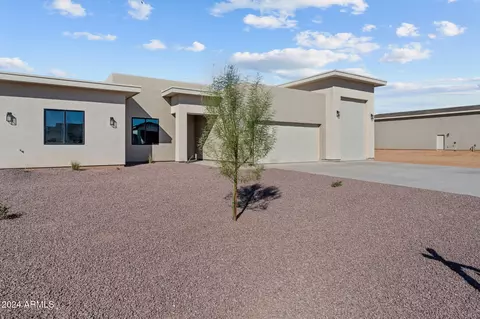 28312 N 213th Dr, Wittmann, AZ 85361