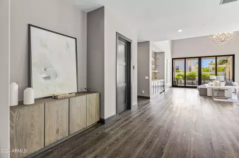 3723 E Sells Dr, Phoenix, AZ 85018 photo 9