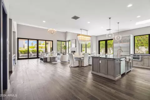 3723 E Sells Dr, Phoenix, AZ 85018 photo 10