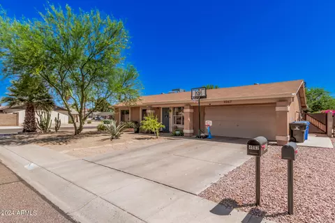 4067 E Aster Dr, Phoenix, AZ 85032 photo 3