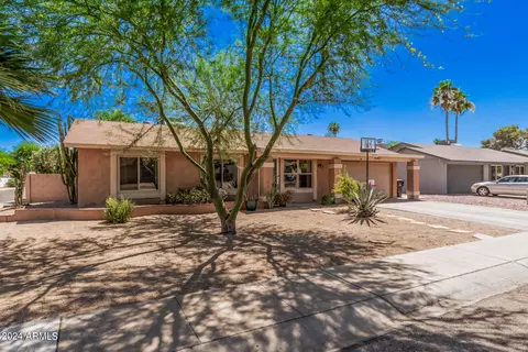 4067 E Aster Dr, Phoenix, AZ 85032 photo 4