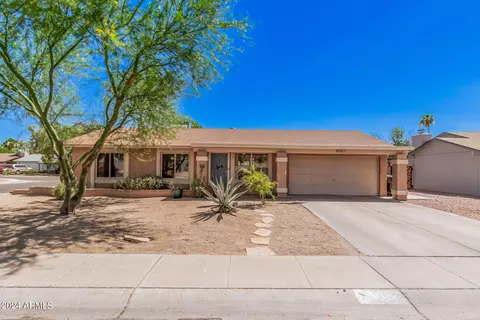 4067 E Aster Dr, Phoenix, AZ 85032