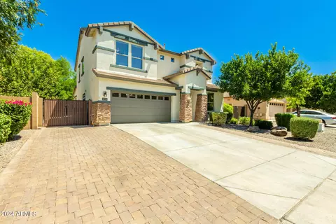 2734 E Boston St, Gilbert, AZ 85295 photo 2