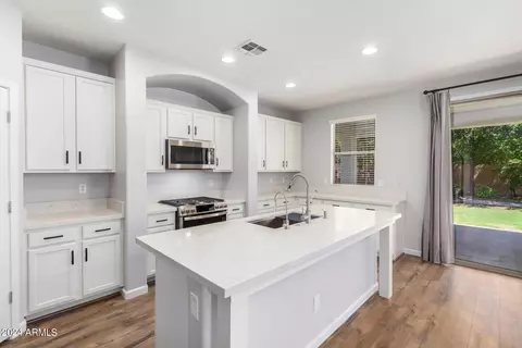 2734 E Boston St, Gilbert, AZ 85295 photo 4
