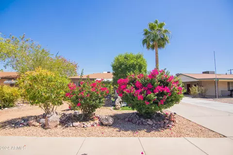 11117 W Connecticut Ave, Youngtown, AZ 85363