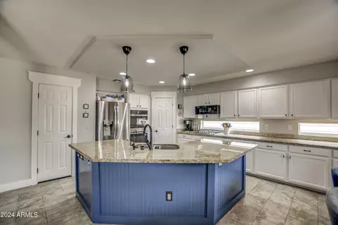3799 E Indigo Bay Ct, Gilbert, AZ 85234 photo 3
