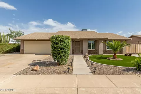 5813 W Muriel Dr, Glendale, AZ 85308