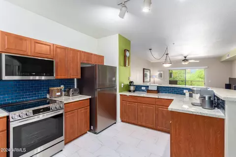 920 E Devonshire Ave #2004, Phoenix, AZ 85014 photo 14