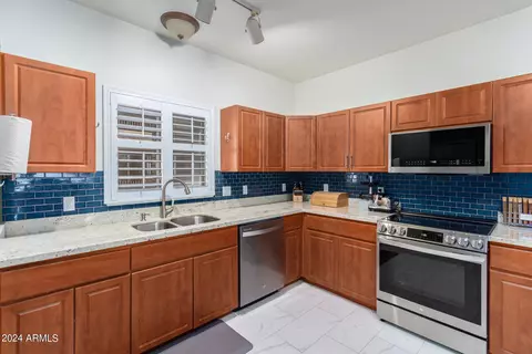 920 E Devonshire Ave #2004, Phoenix, AZ 85014 photo 13