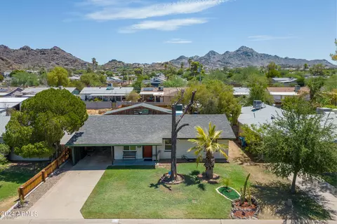 8221 N 9th St, Phoenix, AZ 85020