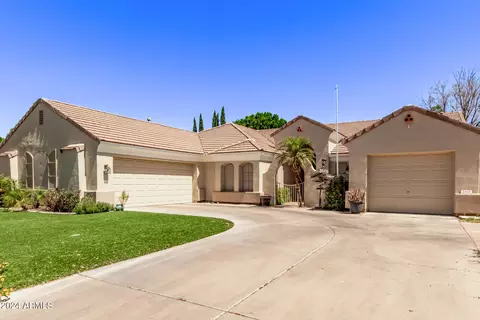 5519 E Harmony Ave, Mesa, AZ 85206 photo 2