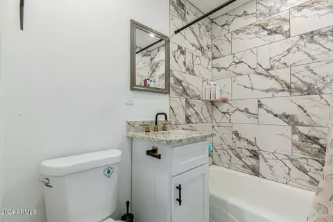 1813 N 38th Dr, Phoenix, AZ 85009 photo 19