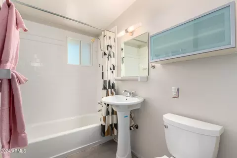 1018 E Palo Verde Dr, Phoenix, AZ 85014 photo 13