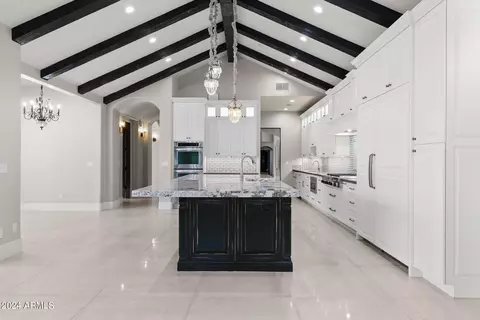 8535 E Regina Cir, Mesa, AZ 85207 photo 13