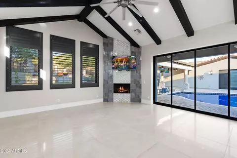 8535 E Regina Cir, Mesa, AZ 85207 photo 17