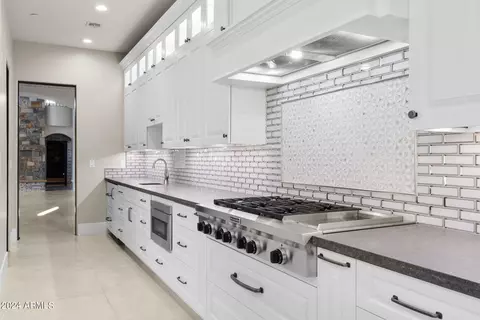 8535 E Regina Cir, Mesa, AZ 85207 photo 8