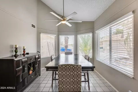 3035 E Topeka Dr, Phoenix, AZ 85050 photo 4