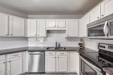 3035 E Topeka Dr, Phoenix, AZ 85050 photo 19