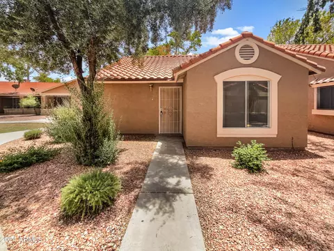 7040 W Olive Ave #4, Peoria, AZ 85345