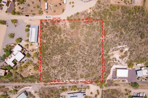 43033 N 18th St #-, New River, AZ 85087