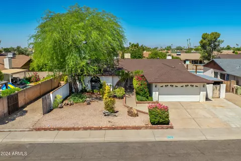 10018 N 49th Ln, Glendale, AZ 85302